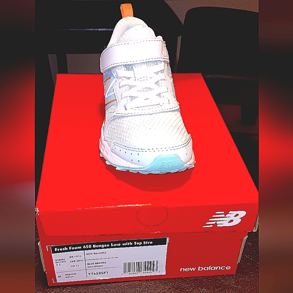 Kids New Balance size 11 unisex